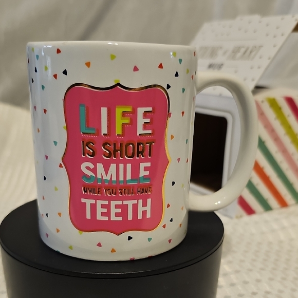 Colorful Heart Pattern Mug - Picture 4 of 7